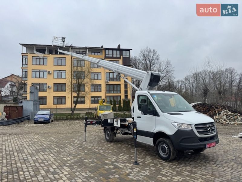 Mercedes-Benz Sprinter 2021