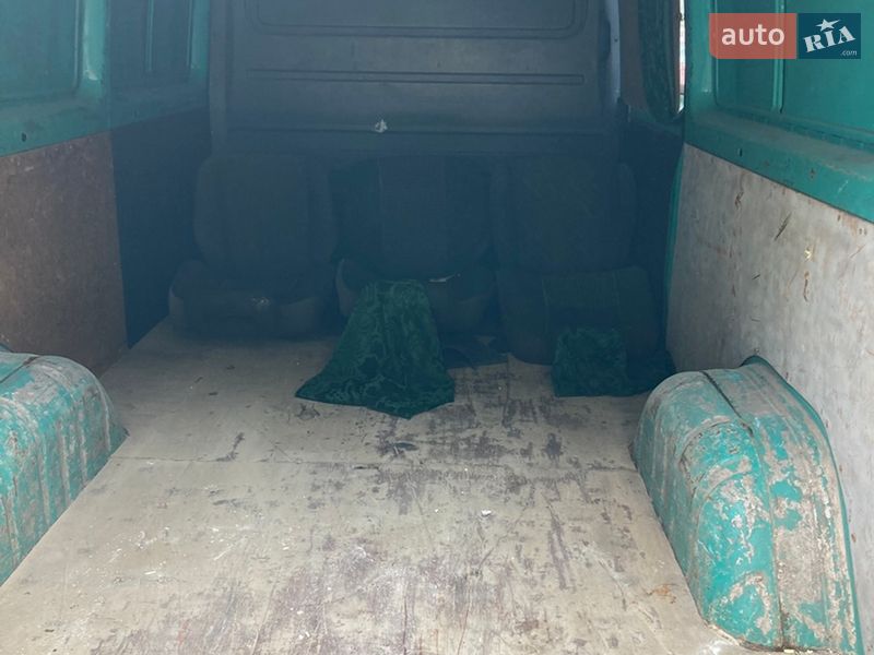 Грузовой фургон Mercedes-Benz Sprinter 1999 в Бориславе