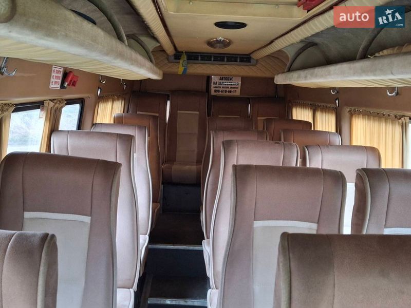 Микроавтобус Mercedes-Benz Sprinter 2004 в Мироновке