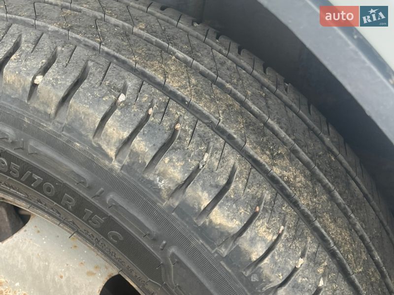 Грузопассажирский фургон Mercedes-Benz Sprinter 2004 в Николаеве