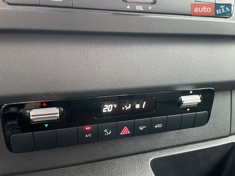 Грузовой фургон Mercedes-Benz Sprinter 2023 в Львове