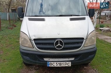Грузовой фургон Mercedes-Benz Sprinter 2006 в Стрые