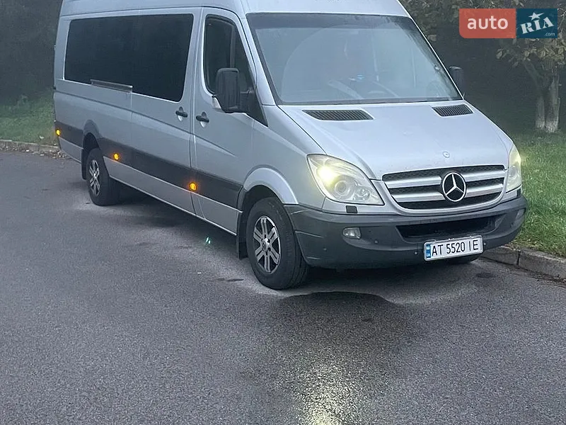 Mercedes-Benz Sprinter 2012
