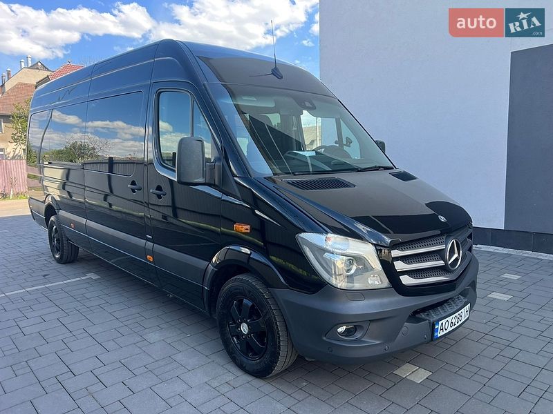 Микроавтобус Mercedes-Benz Sprinter 2017 в Сваляве