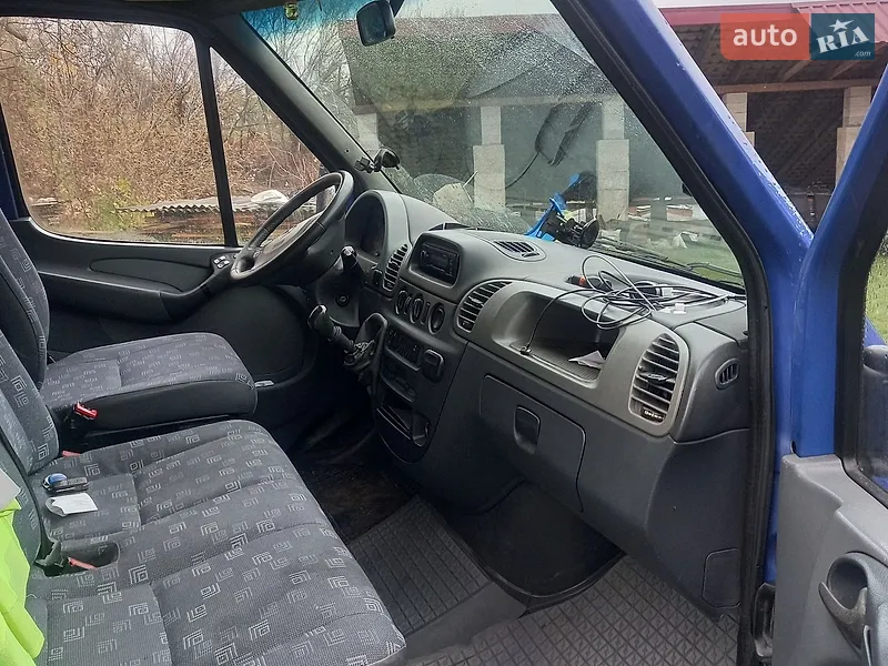 Mercedes-Benz Sprinter 2005
