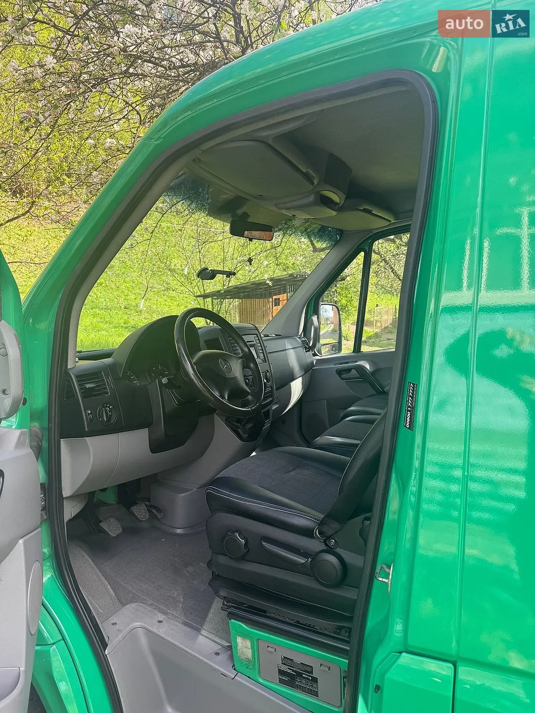 2010 Mercedes-Benz Sprinter - мініатюра 8