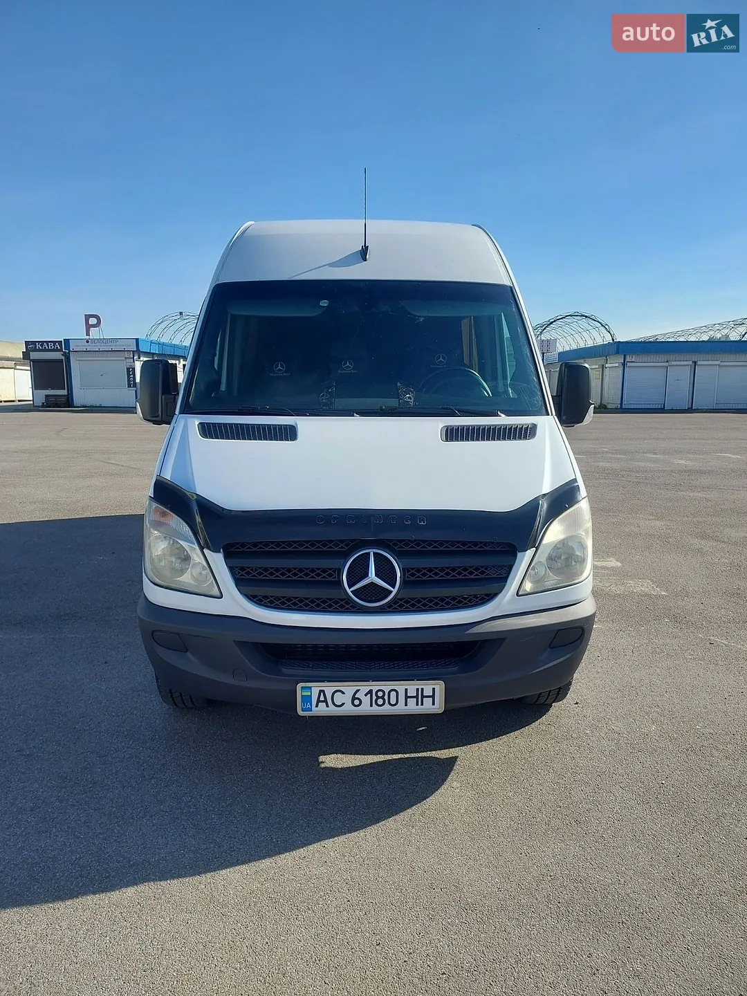 2011 Mercedes-Benz Sprinter - фото 1