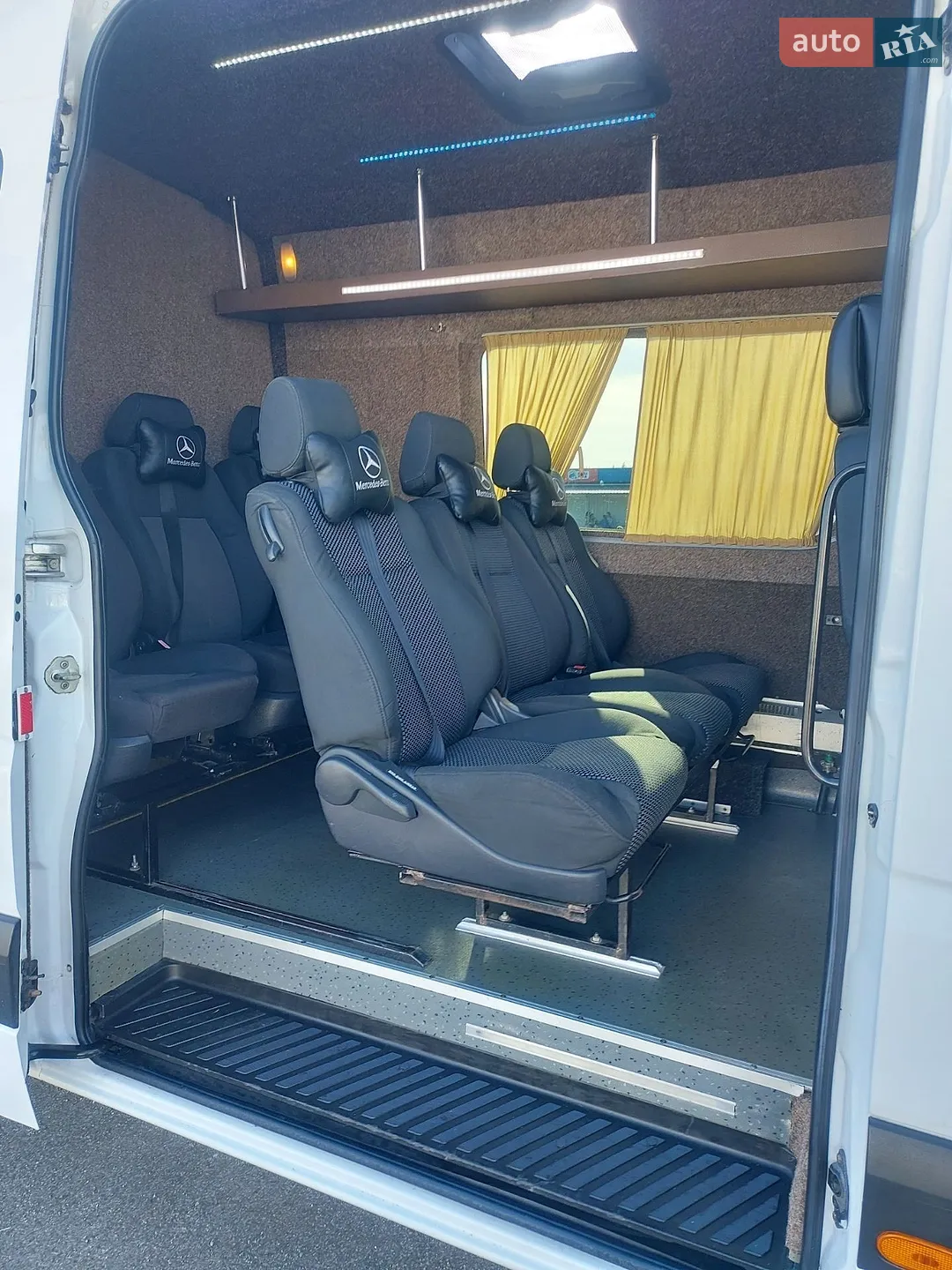 2011 Mercedes-Benz Sprinter - мініатюра 11