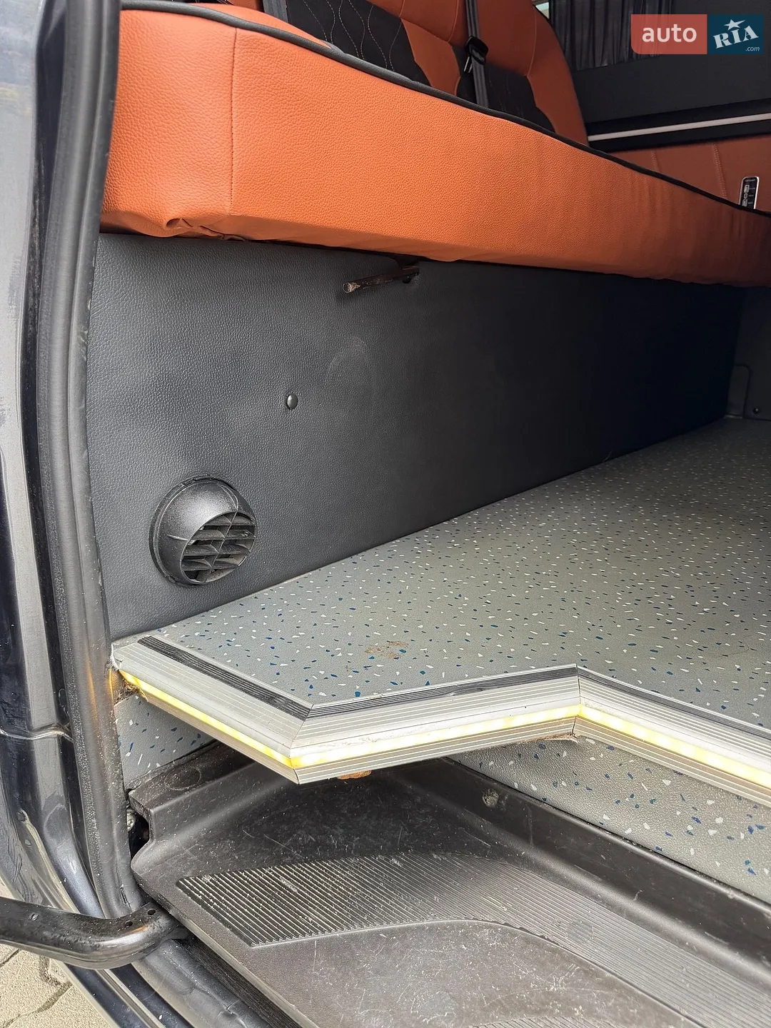2019 Mercedes-Benz Sprinter - мініатюра 16