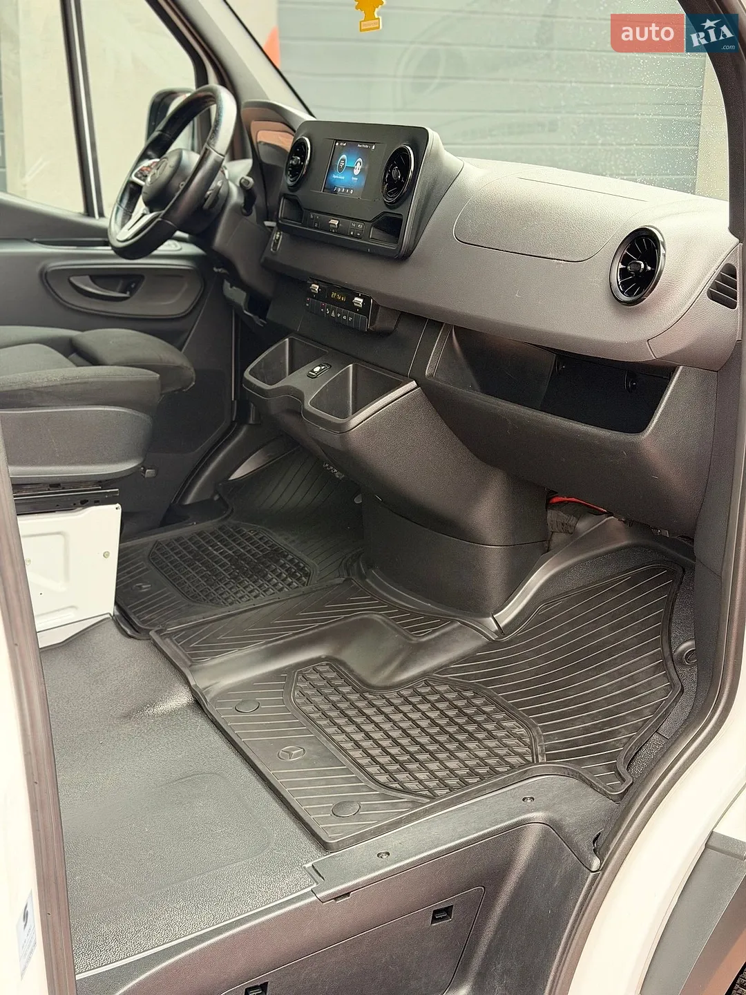 2018 Mercedes-Benz Sprinter - мініатюра 23