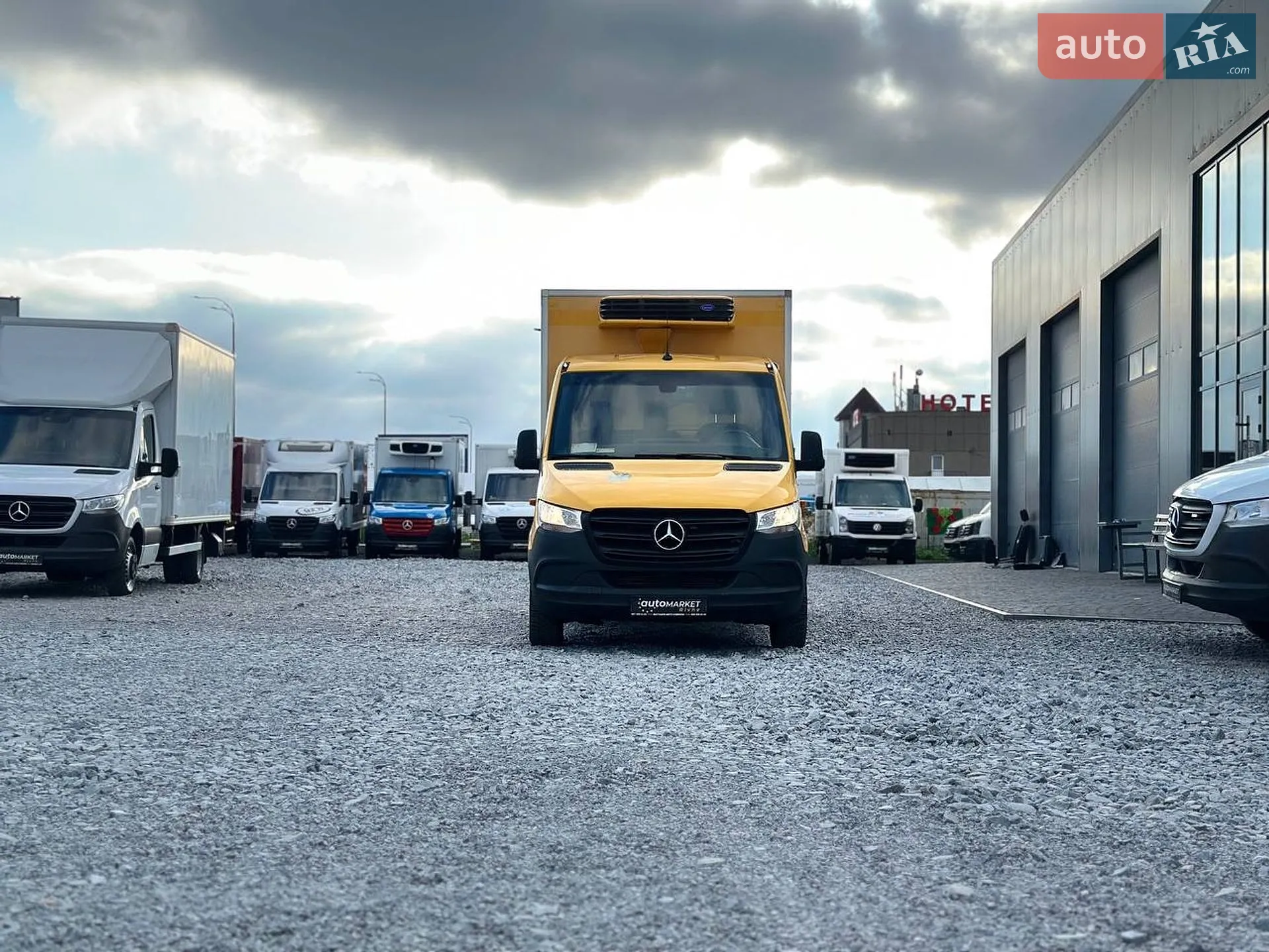 2020 Mercedes-Benz Sprinter - мініатюра 11