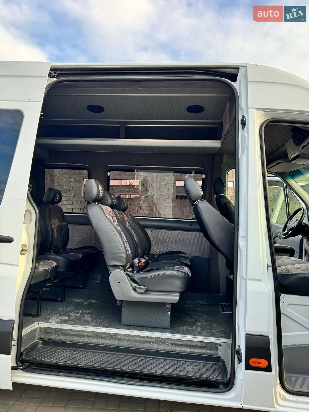 2019 Toyota Land Cruiser - мініатюра 31