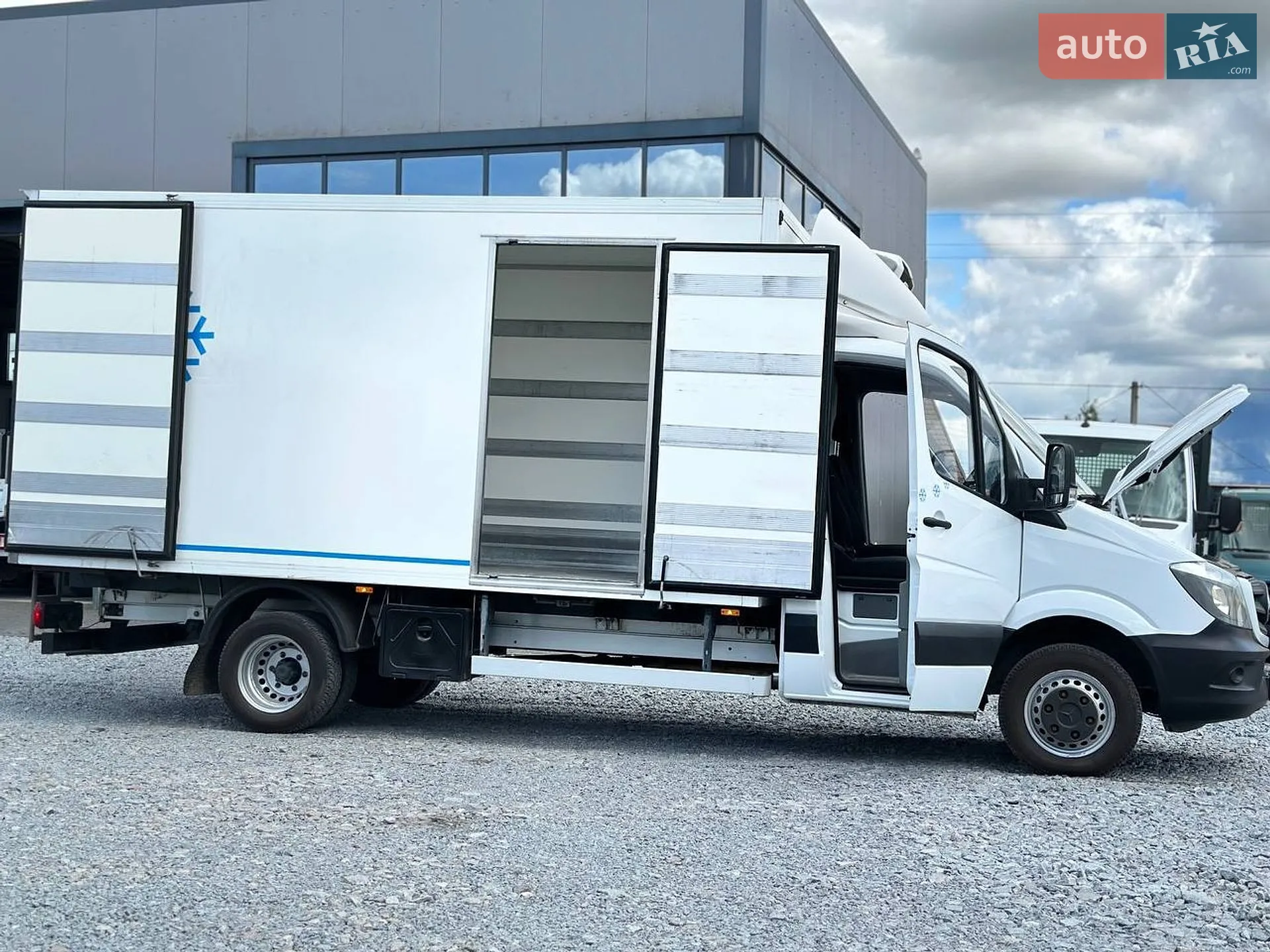 2019 Mercedes-Benz Sprinter - мініатюра 18