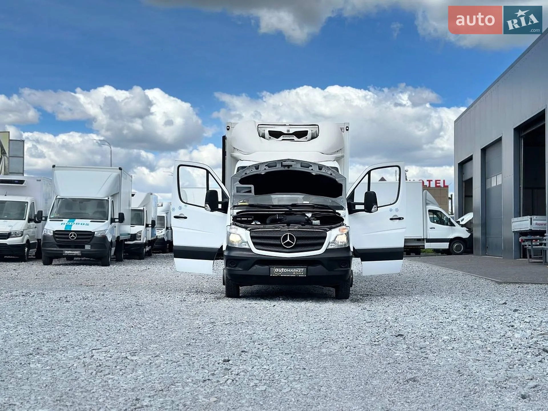 2019 Mercedes-Benz Sprinter - мініатюра 27