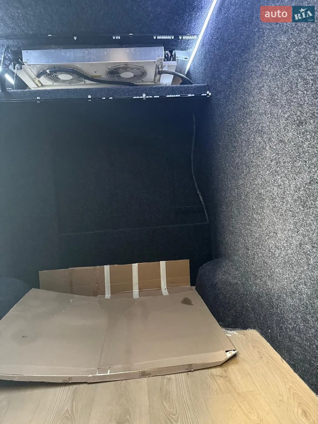 2020 Mercedes-Benz Sprinter - мініатюра 19