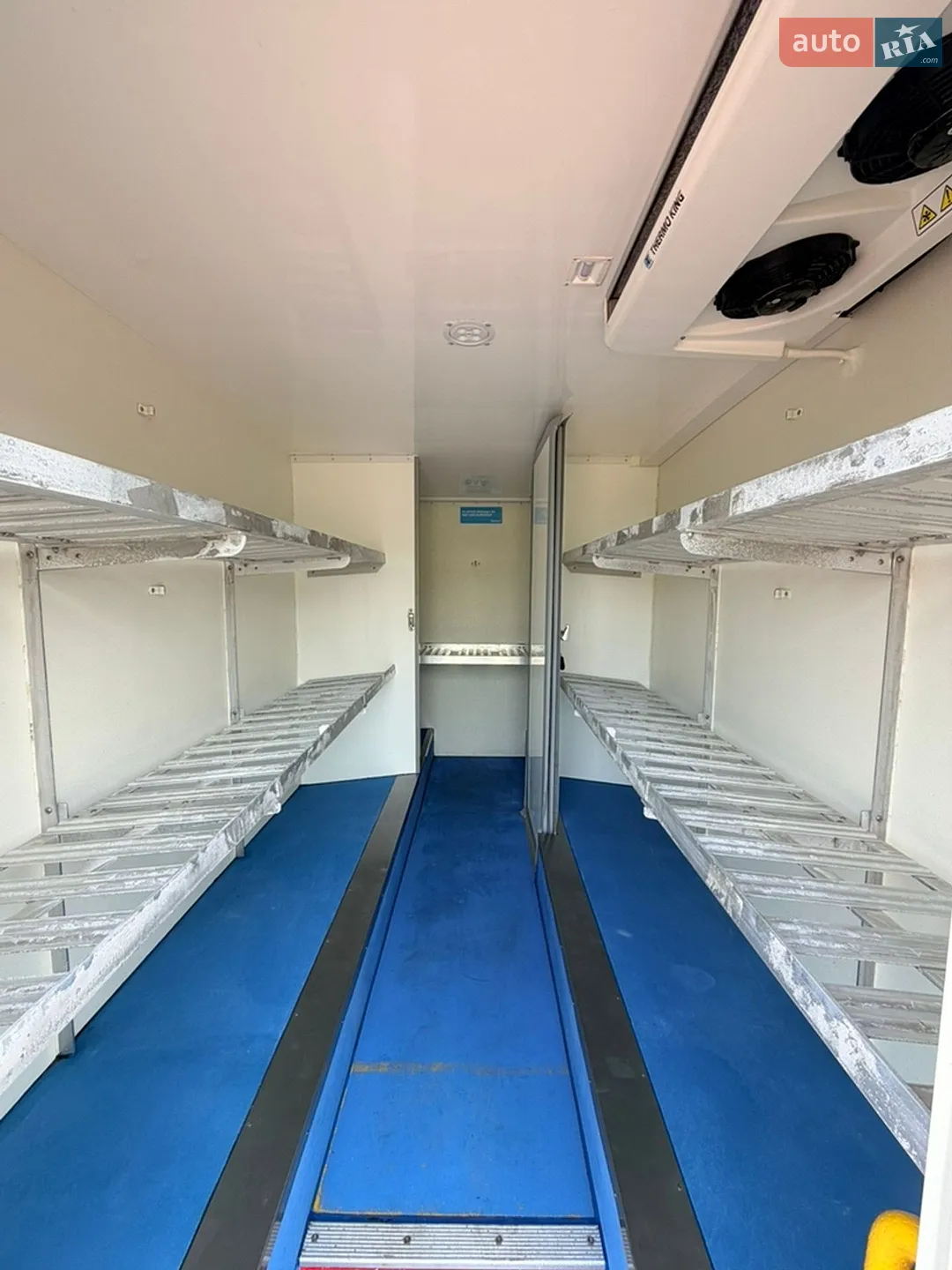2020 Mercedes-Benz Sprinter - мініатюра 31