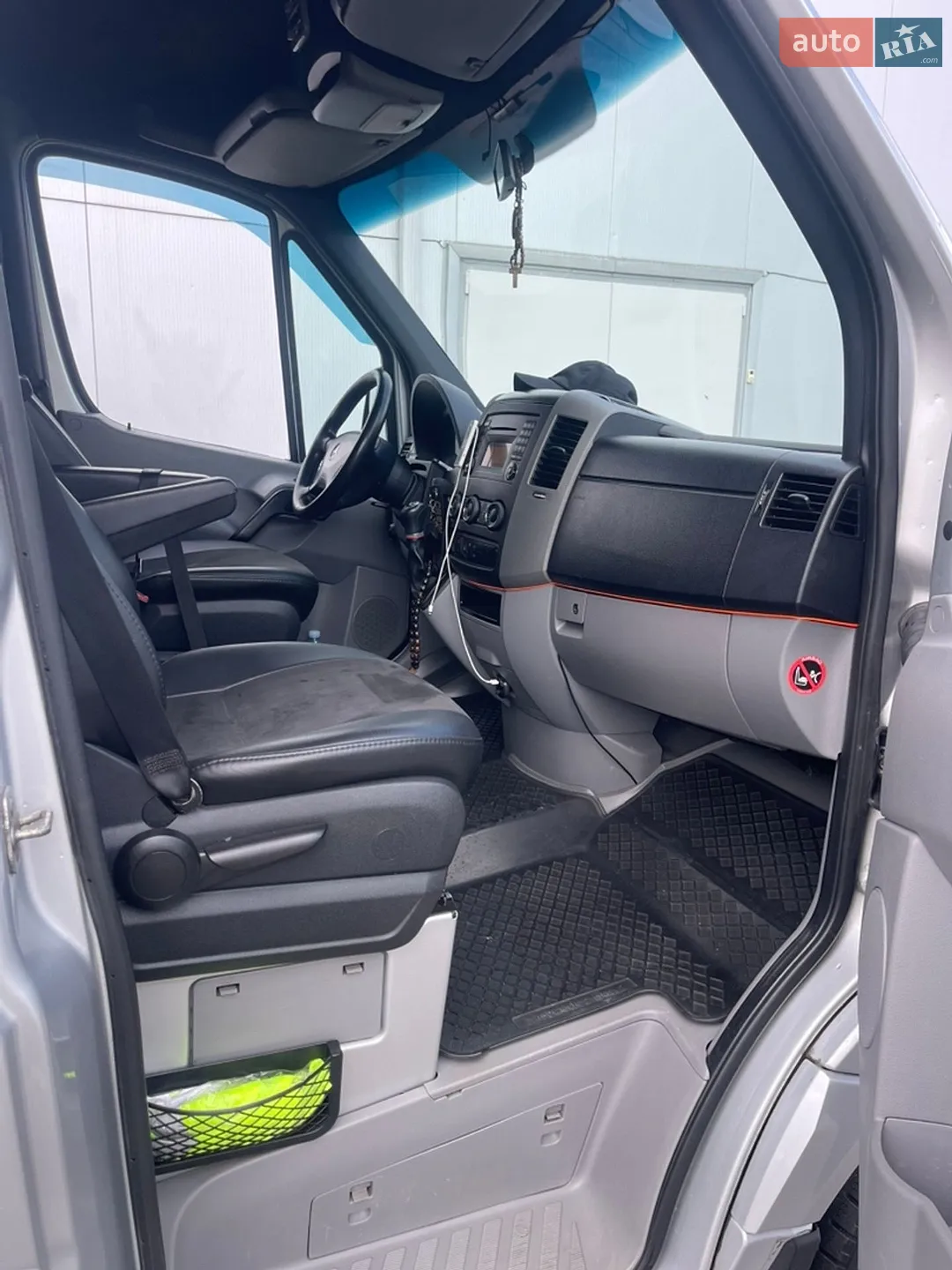 2011 Mercedes-Benz Sprinter - мініатюра 9