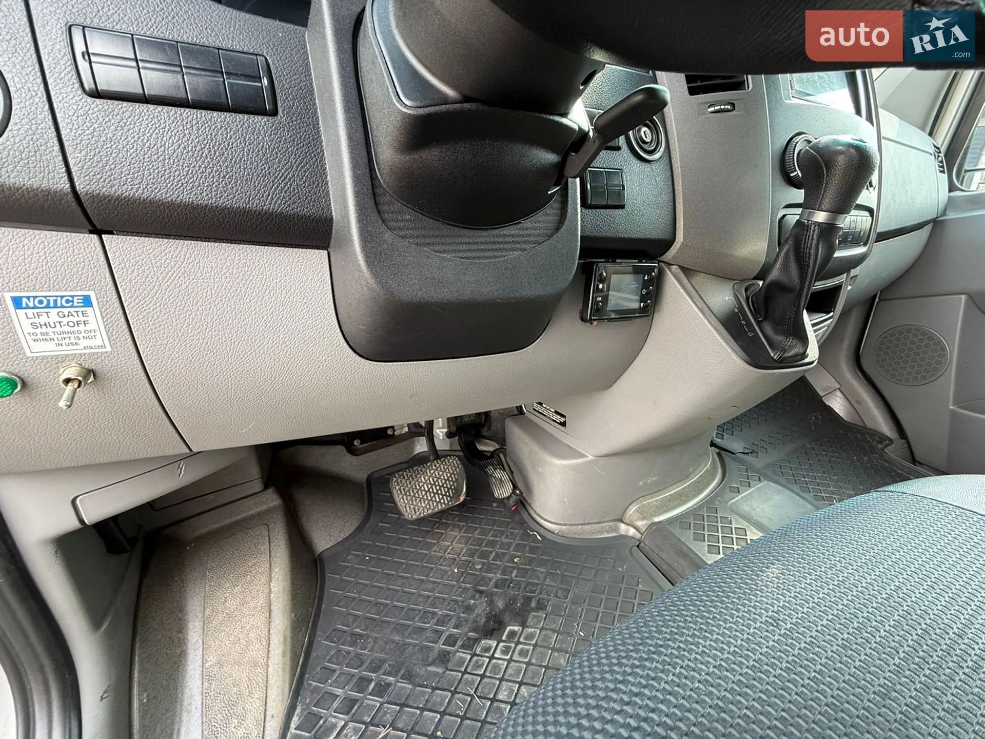2014 Mercedes-Benz Sprinter - мініатюра 18