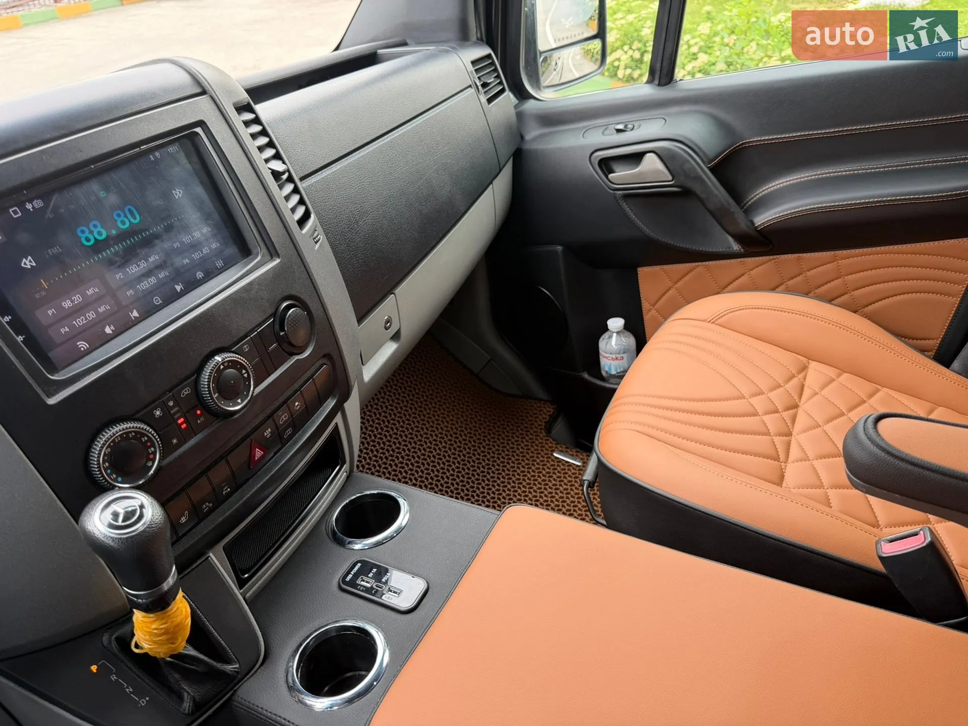 2015 Mercedes-Benz Sprinter - мініатюра 30