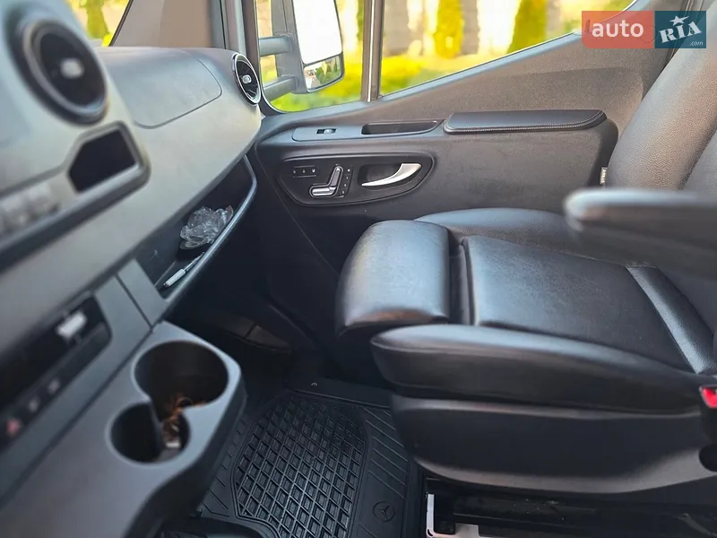 Mercedes-Benz Sprinter 2018 VIN WDAPF4CD1KN011486 фото оголошення 14 з 54