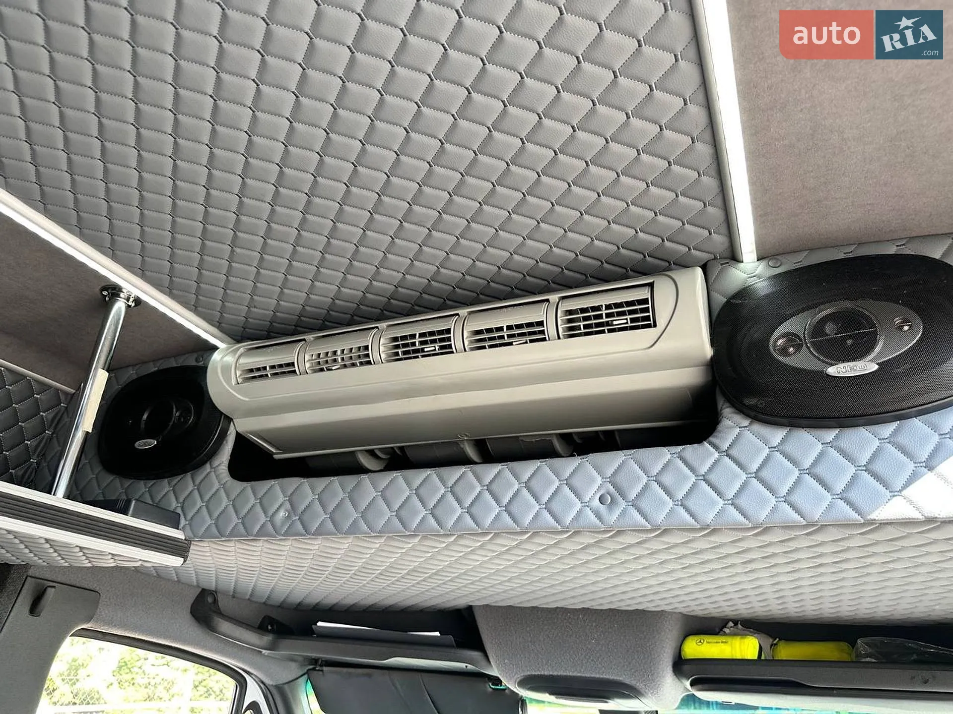 2020 Mercedes-Benz Sprinter - мініатюра 16
