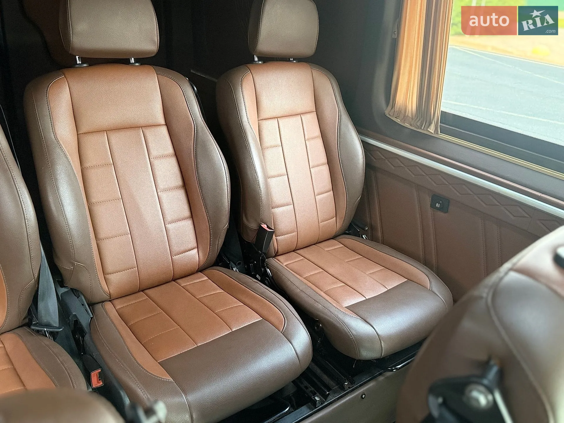2016 Mercedes-Benz Sprinter - мініатюра 38