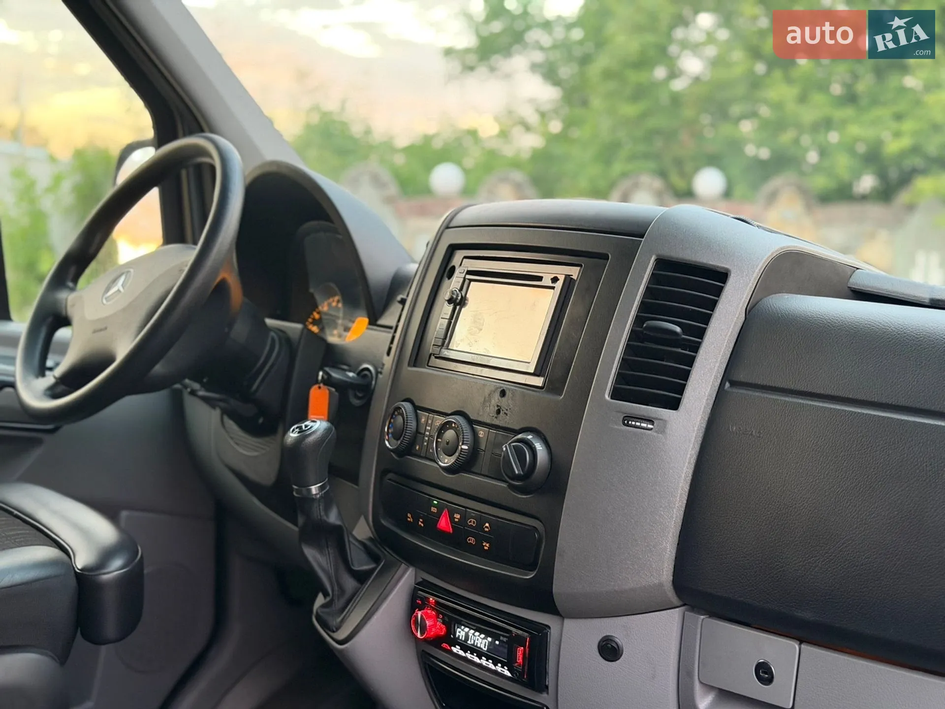 2018 Mercedes-Benz Sprinter - мініатюра 35