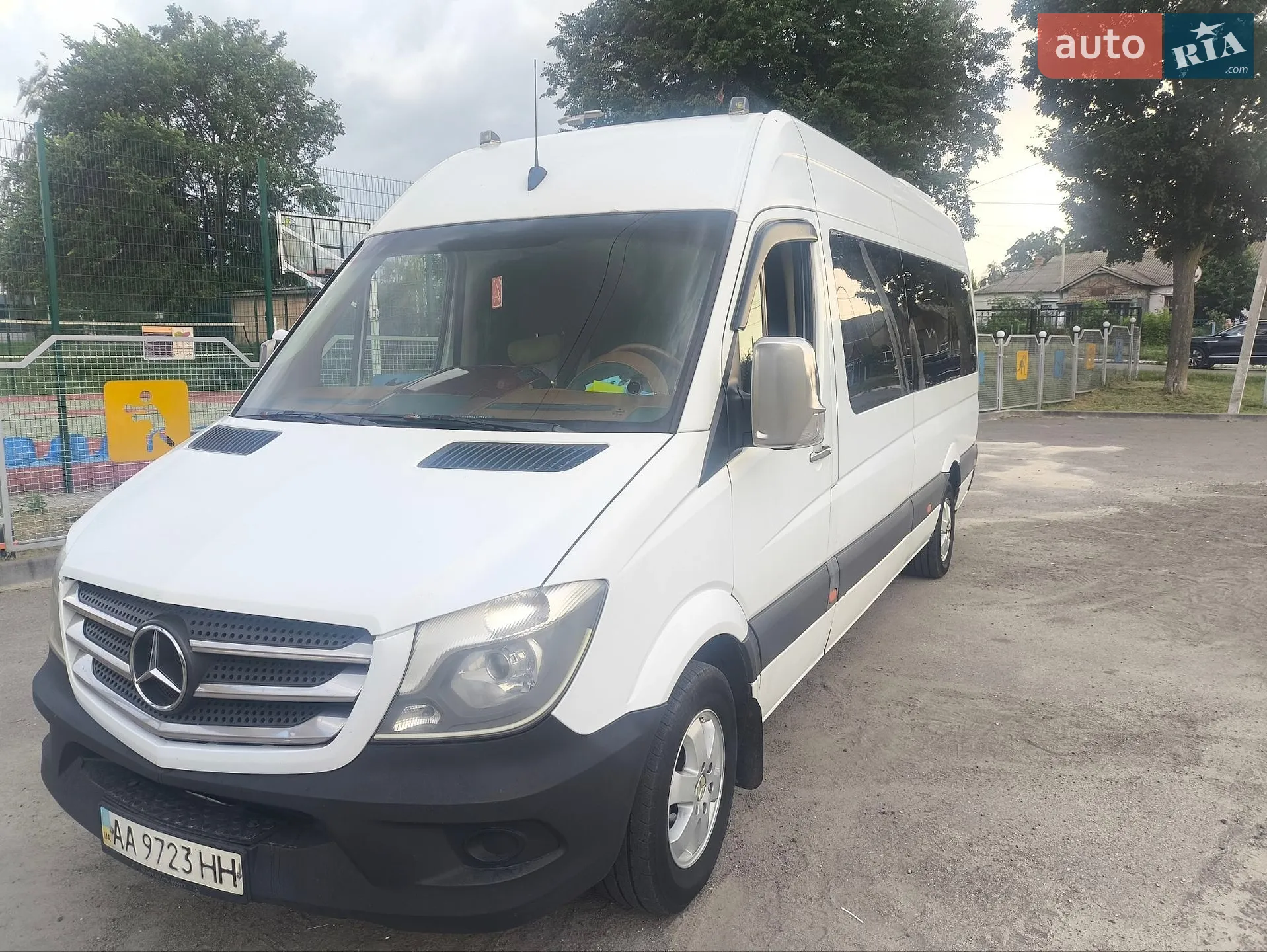 2010 Mercedes-Benz Sprinter - мініатюра 4