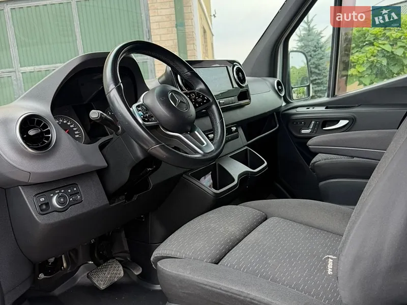 Mercedes-Benz Sprinter 2019 VIN WD4PF1CD2KP141847 фото оголошення 17 з 54