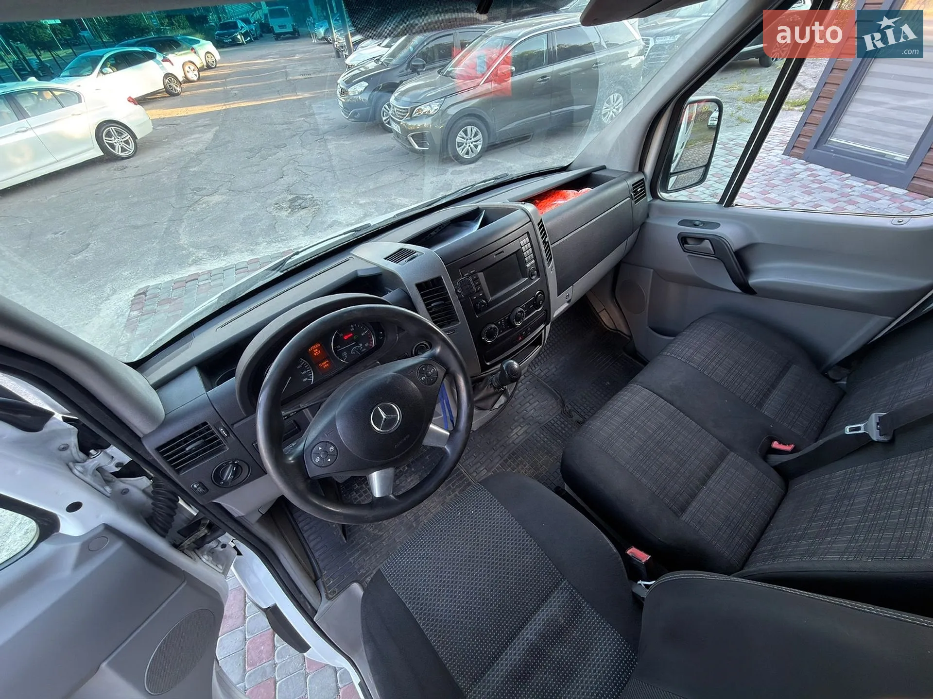 2015 Mercedes-Benz Sprinter - мініатюра 18