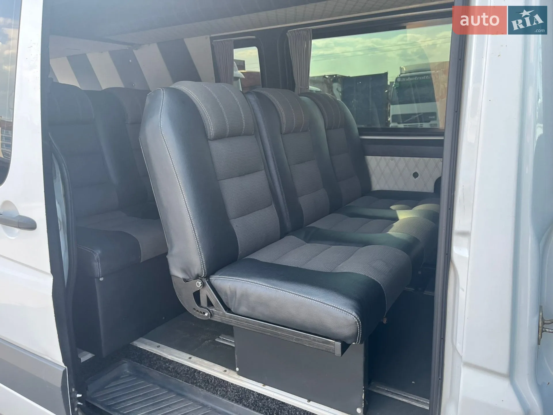 2015 Mercedes-Benz Sprinter - мініатюра 17