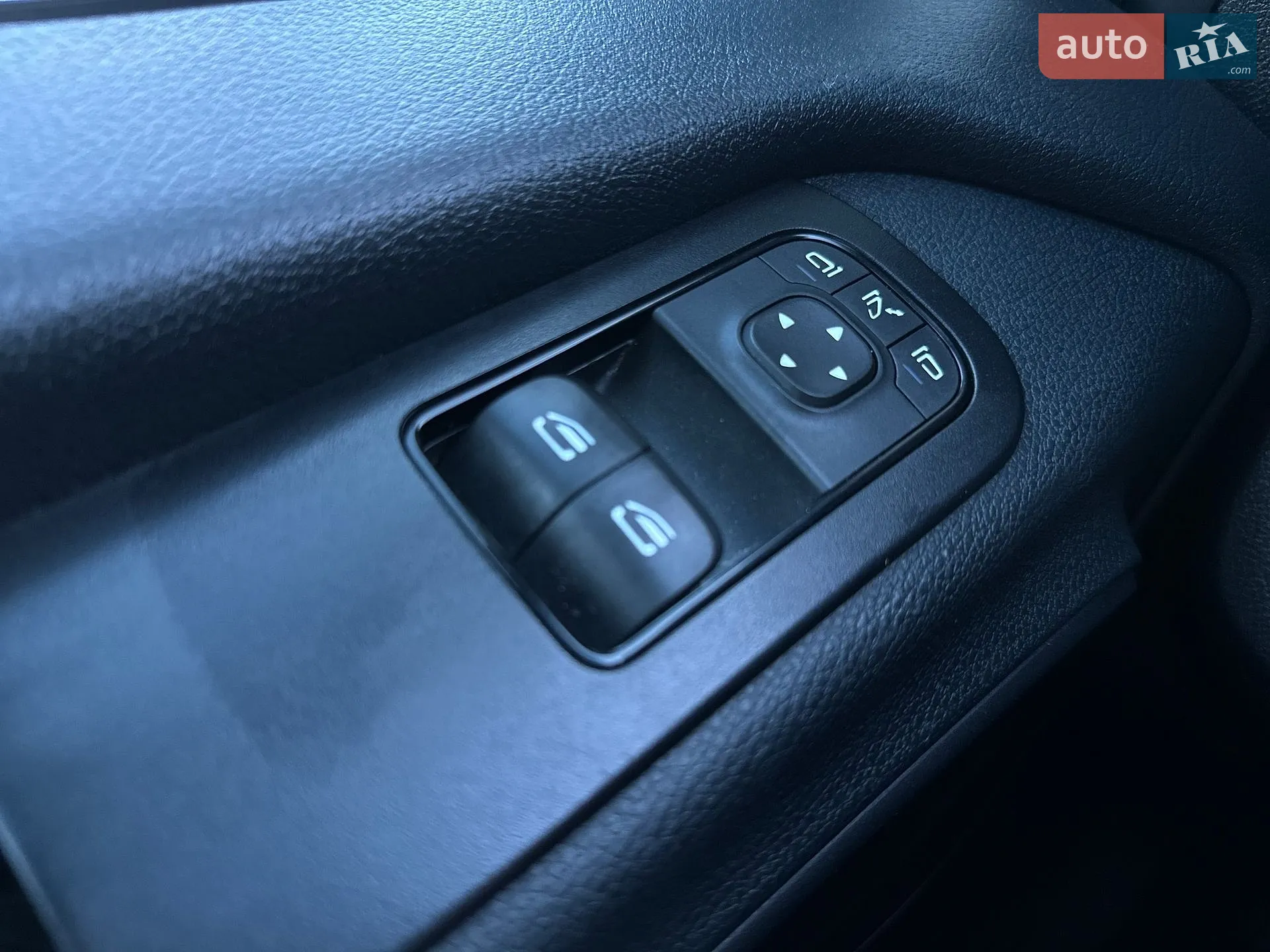 2021 Mercedes-Benz Sprinter - мініатюра 40