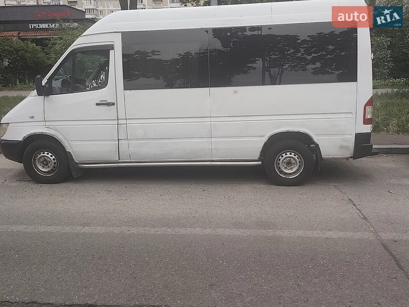 Mercedes-Benz Sprinter 2005