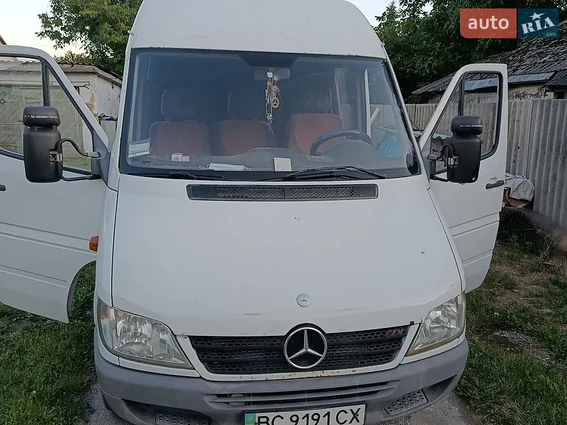 Mercedes-Benz Sprinter