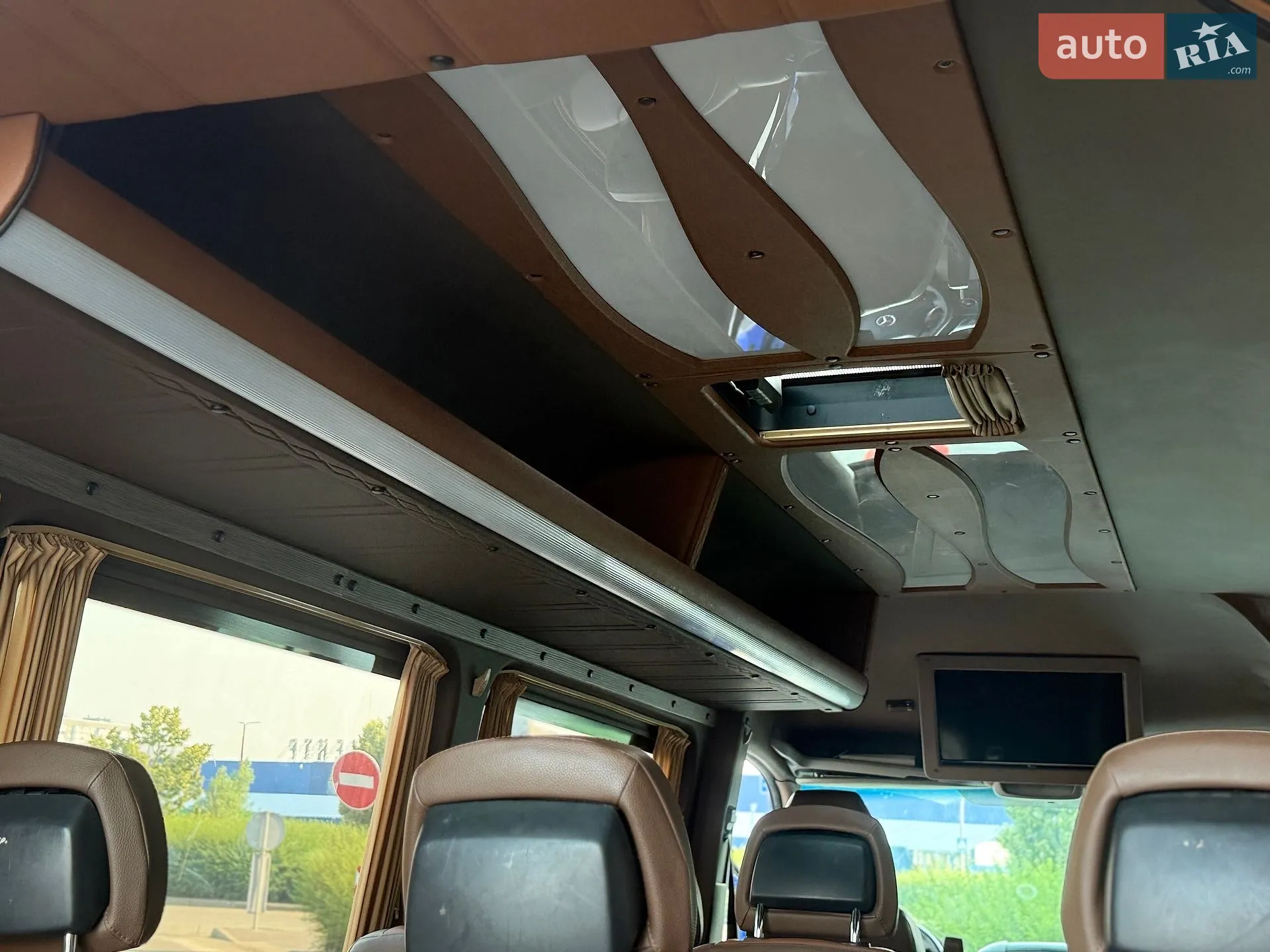 2016 Mercedes-Benz Sprinter - мініатюра 47