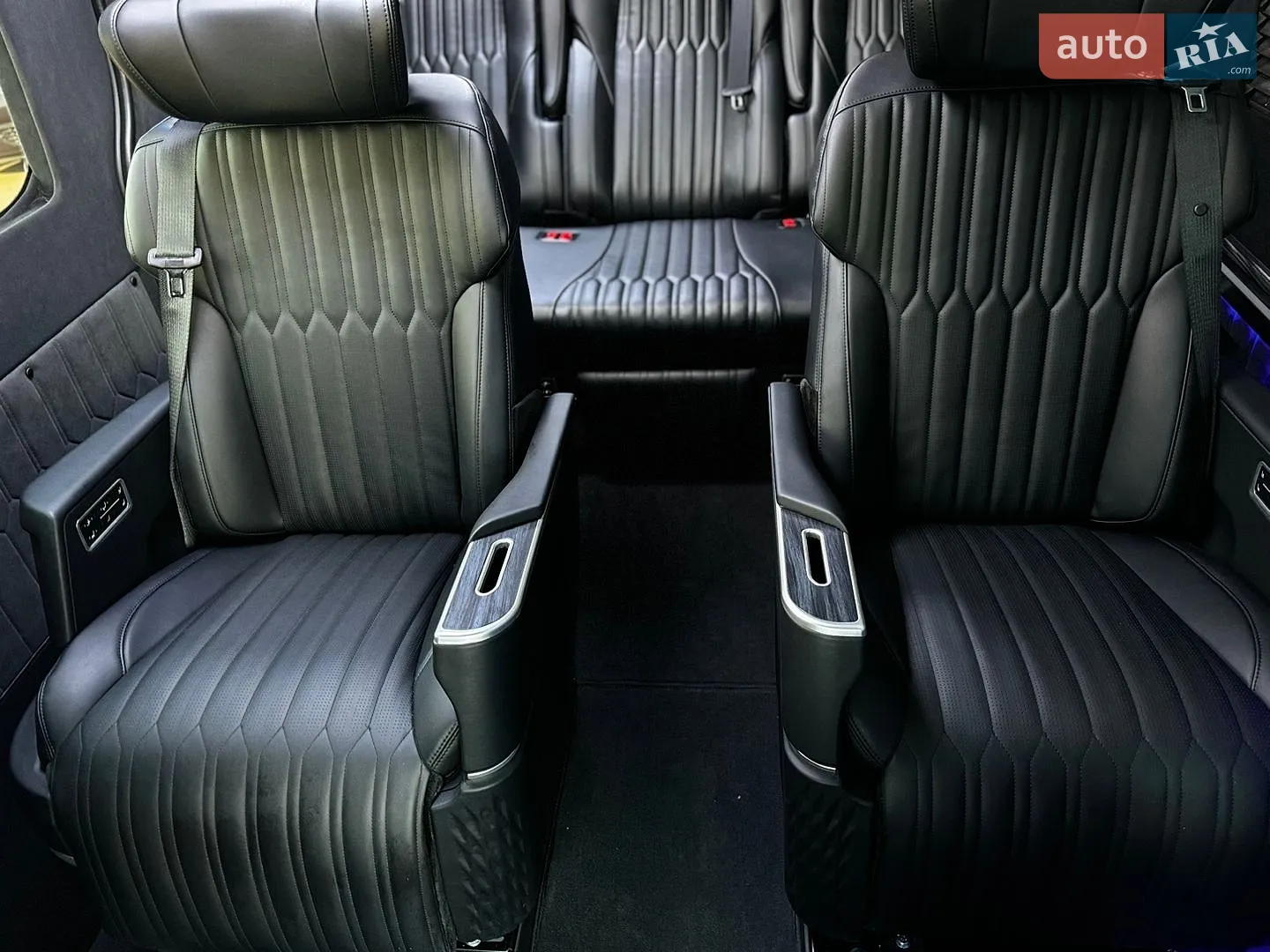 2018 Mercedes-Benz Sprinter - мініатюра 39