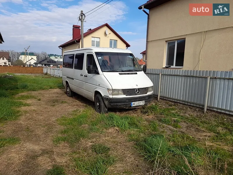 Mercedes-Benz Sprinter