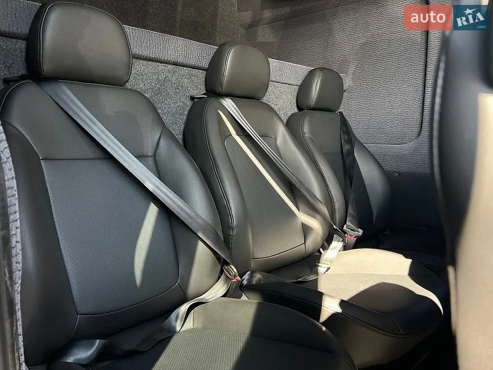 2012 Mercedes-Benz Sprinter - мініатюра 21