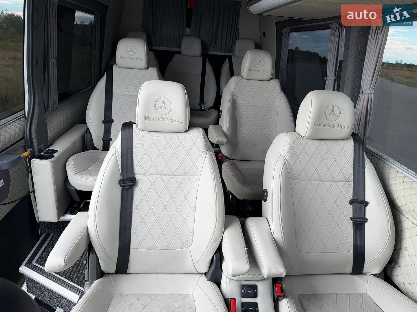 2010 Mercedes-Benz Sprinter - мініатюра 16