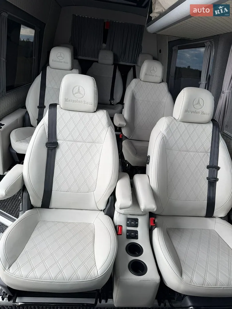 2010 Mercedes-Benz Sprinter - мініатюра 21
