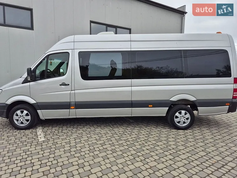 Mercedes-Benz Sprinter