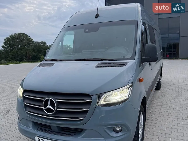 Mercedes-Benz Sprinter