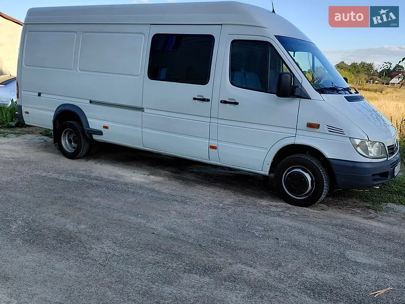 Mercedes-Benz Sprinter