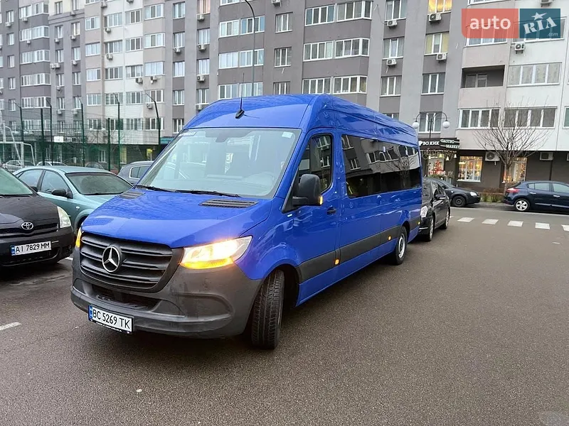 Mercedes-Benz Sprinter