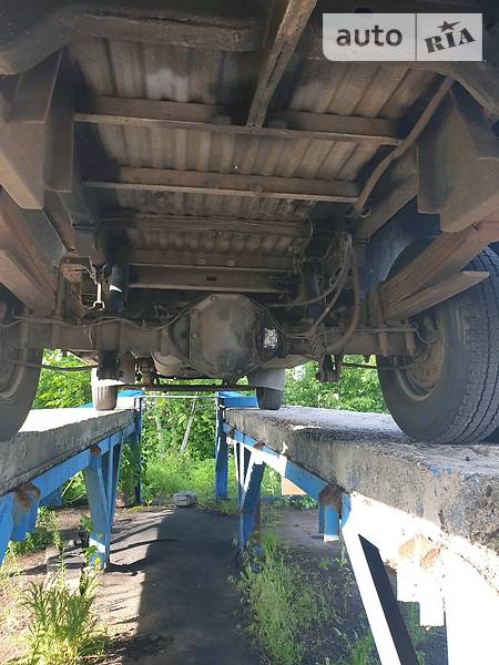 Грузовой фургон Mercedes-Benz T1 1994 в Полтаве