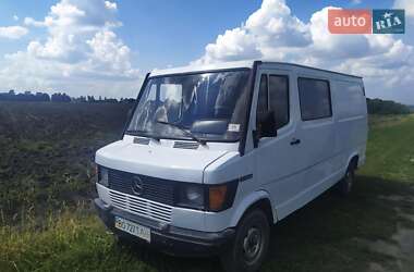 Грузовой фургон Mercedes-Benz T1 1992 в Кременце