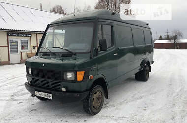 Грузовой фургон Mercedes-Benz T1 1994 в Тячеве