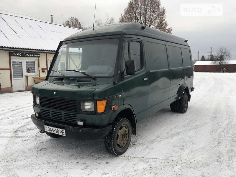 Грузовой фургон Mercedes-Benz T1 1994 в Тячеве