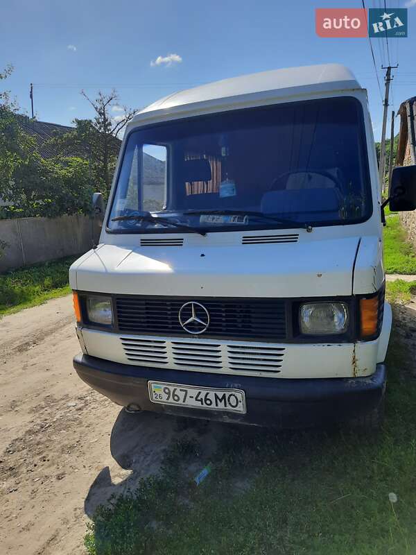 Мікроавтобус Mercedes-Benz T1 1995 в Заліщиках фото Мікроавтобус Mercedes-Benz T1 1995 в Заліщиках