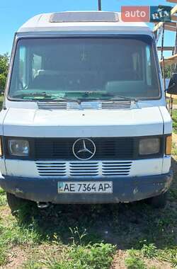 Микроавтобус Mercedes-Benz T1 1993 в 